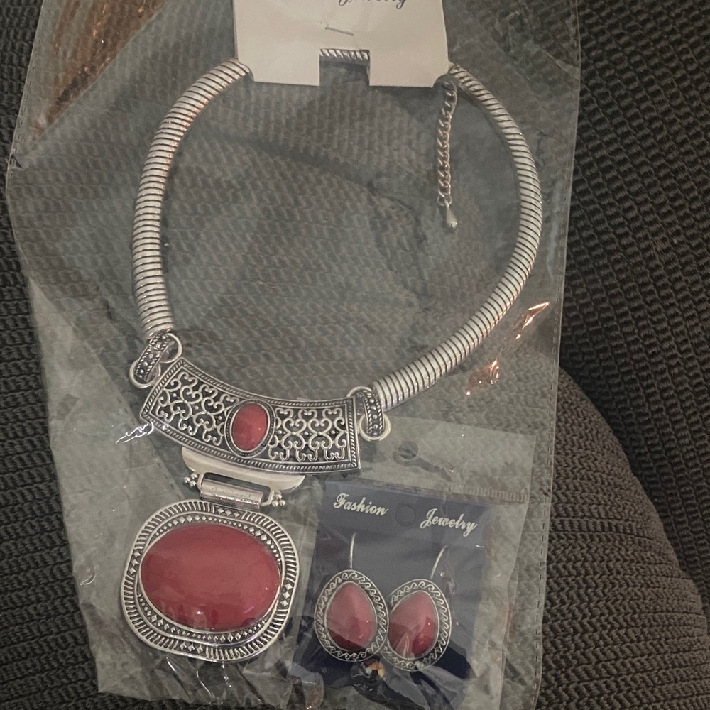 Red Stone Silver-Tone Necklace & Earrings Set
